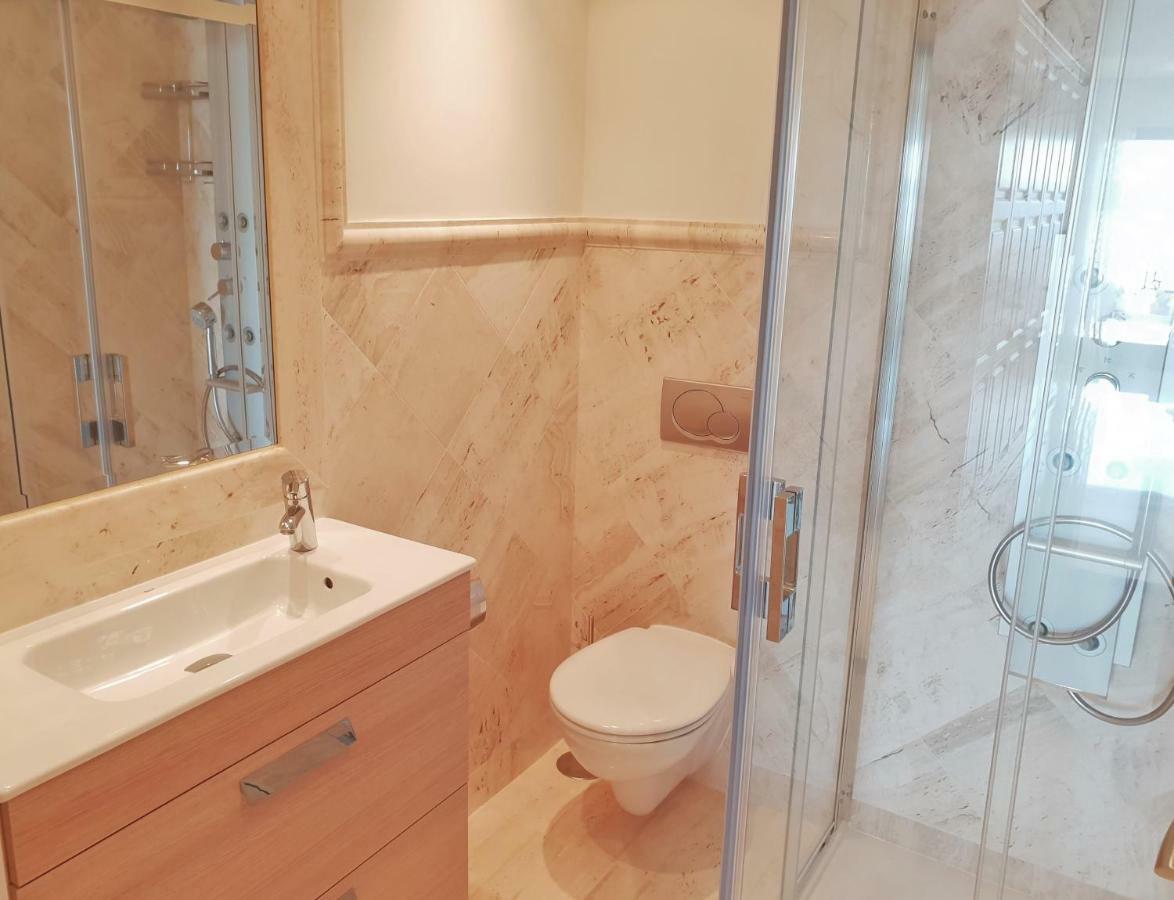 Luxury Apartment Frontal To The Sea In Estepona Doncella Beach 外观 照片