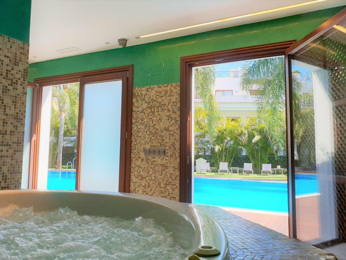 Luxury Apartment Frontal To The Sea In Estepona Doncella Beach 外观 照片